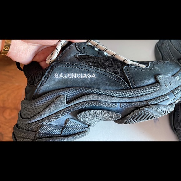 BALENCIAGA Triple S Clear Sole All Black, size 37 - Picture 4 of 9